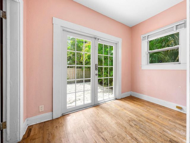 Продажа дома по адресу 220 Malverne Road - фото 6606258