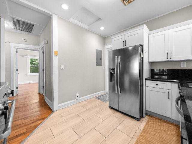 Продажа дома по адресу 220 Malverne Road - фото 6606269