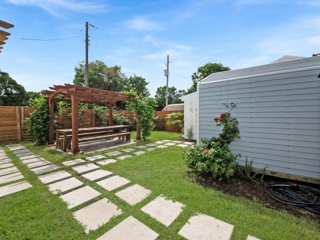 Дом в аренду по адресу 308 SW 1st Street - фото 6606562