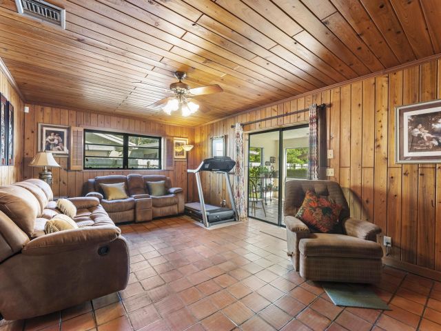 Продажа дома по адресу 2282 Palmetto Road - фото 6606280