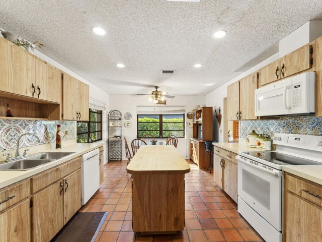 Продажа дома по адресу 2282 Palmetto Road - фото 6606286