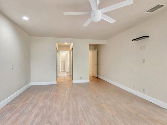 Продажа дома по адресу 6740 Lago Vista Terrace - фото 6786725