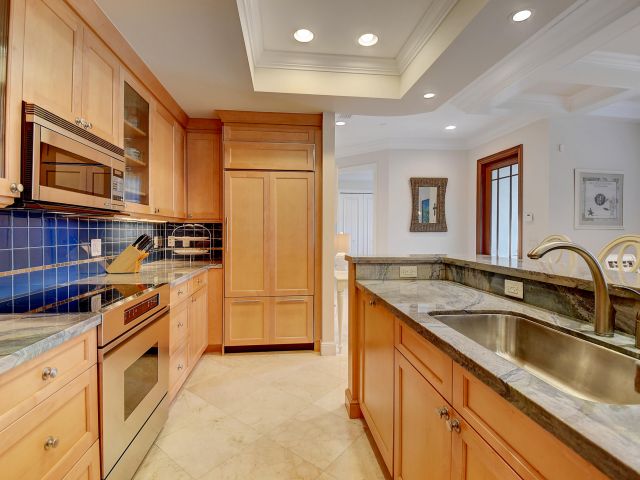 Дом в аренду по адресу 1120 Ocean Terrace - фото 6607753