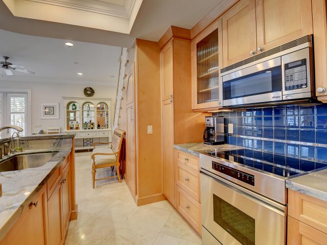 Дом в аренду по адресу 1120 Ocean Terrace - фото 6607754