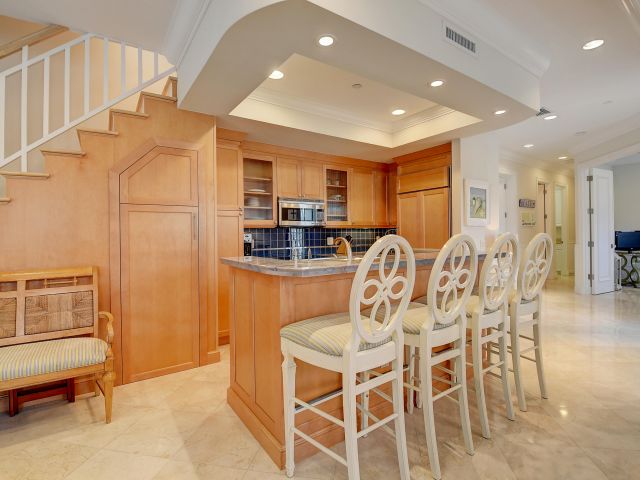 Дом в аренду по адресу 1120 Ocean Terrace - фото 6607755