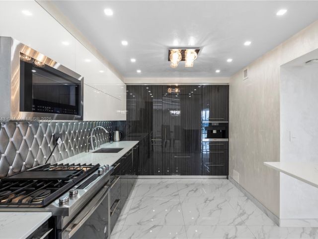 Продажа квартиры #2127 - фото 6607734