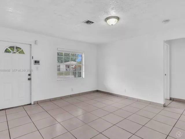 Продажа дома по адресу 1624 S 23rd Ave - фото 6603979