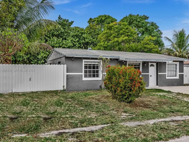 Продажа дома по адресу 1624 S 23rd Ave - фото 6603986