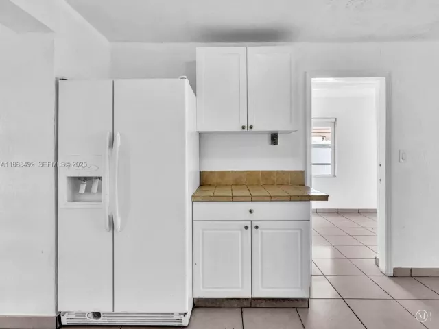 Продажа дома по адресу 1624 S 23rd Ave - фото 6857746