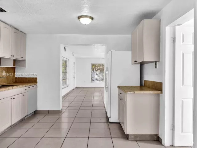 Продажа дома по адресу 1624 S 23rd Ave - фото 6603975