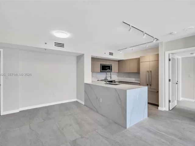 Продажа квартиры #1103 - фото 6614862