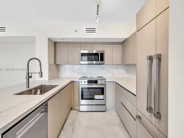 Продажа квартиры #1103 - фото 6614863