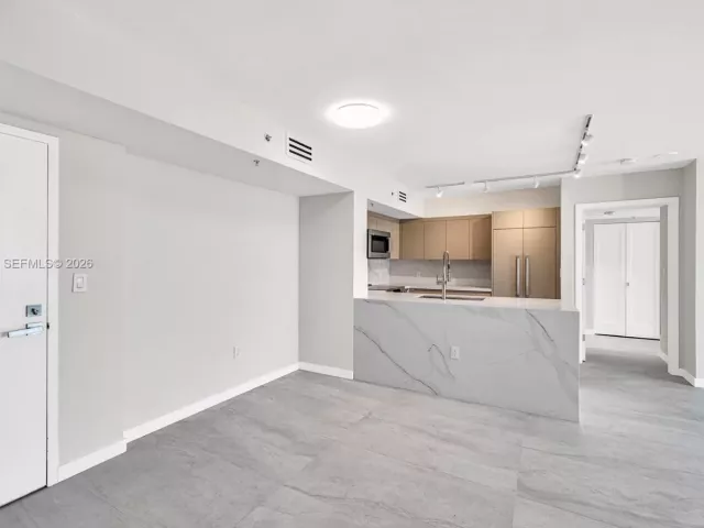 Продажа квартиры #1103 - фото 6614865