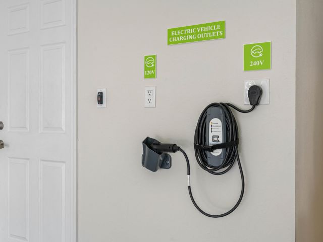 Дом в аренду по адресу 1090 Quaye Lake Circle - фото 6606358