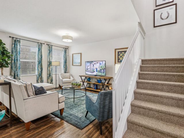 Дом в аренду по адресу 1090 Quaye Lake Circle - фото 6606366