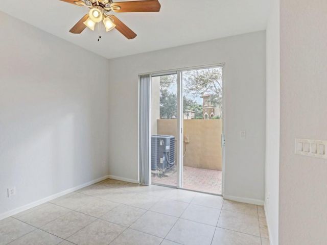 Дом в аренду по адресу 6515 Diamond Springs Terrace 2404 - фото 6606388