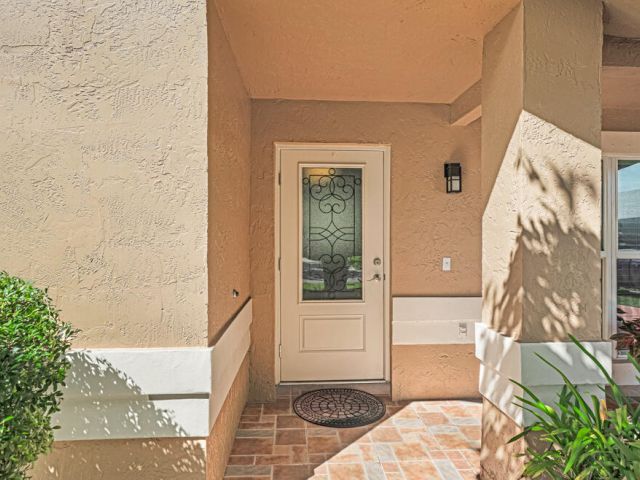 Продажа дома по адресу 610 NW 207th Avenue - фото 6621008