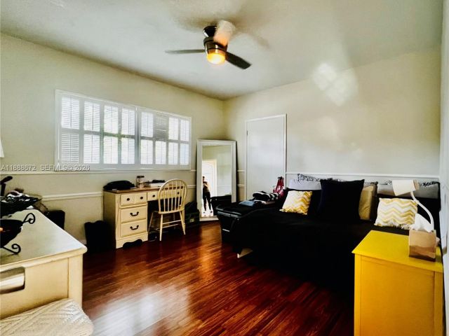 Продажа дома по адресу 7500 SW 81st Ave - фото 7526660