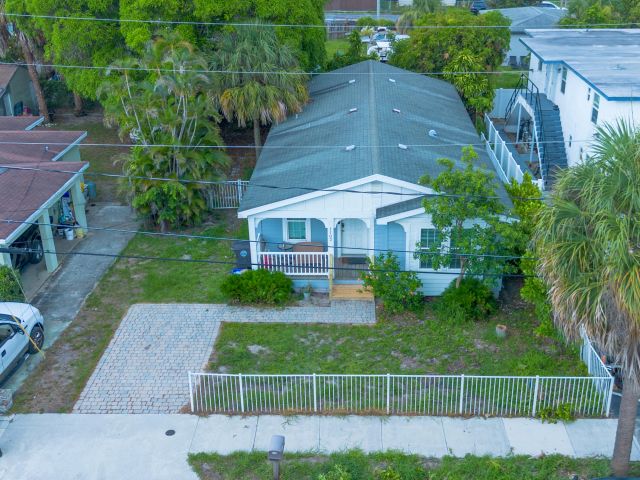 Дом в аренду по адресу 1102 19th Street - фото 6814089