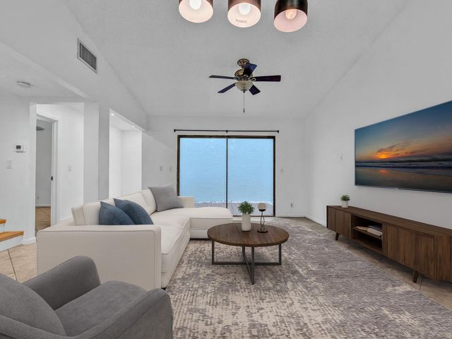 Дом в аренду по адресу 22282 Pineapple Walk Drive - фото 6608798