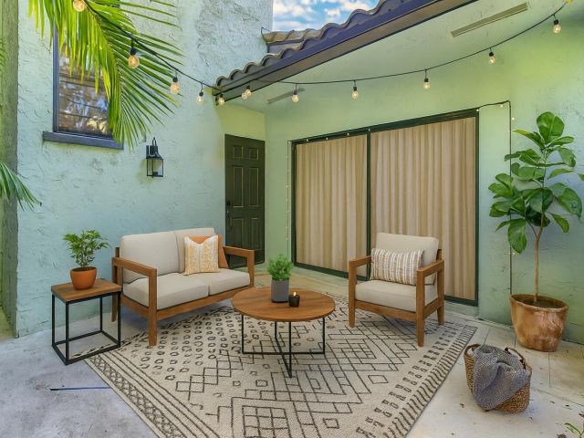 Дом в аренду по адресу 22282 Pineapple Walk Drive - фото 6608800