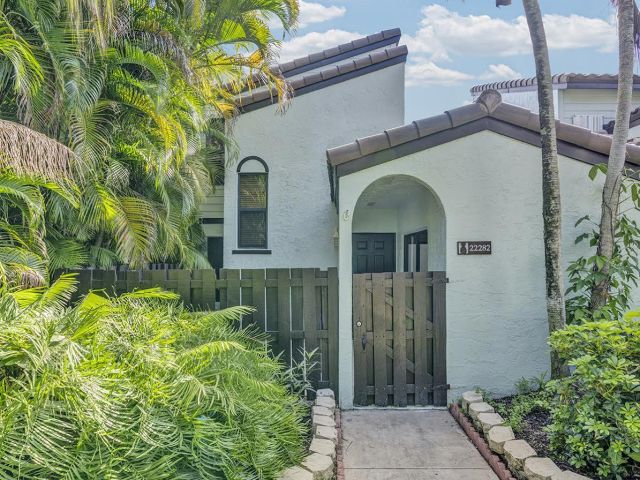 Дом в аренду по адресу 22282 Pineapple Walk Drive - фото 6608802