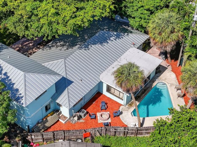 Продажа дома по адресу 1517 SE 4th Court - фото 6622051