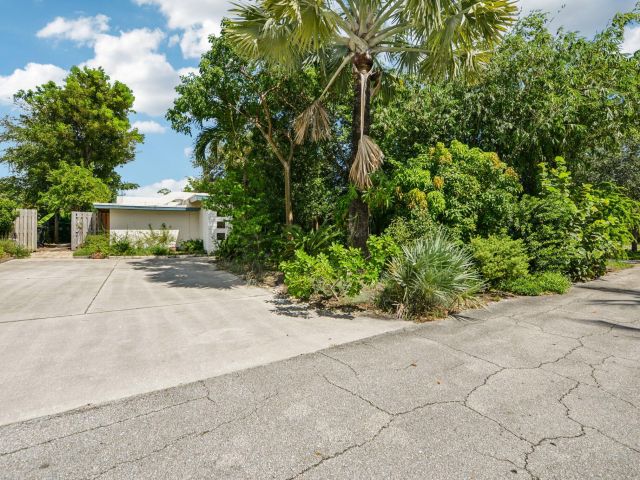 Продажа дома по адресу 221 NE 17th Street - фото 6608969