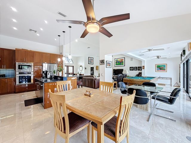 Продажа дома по адресу 11043 Boca Woods Lane - фото 6651783