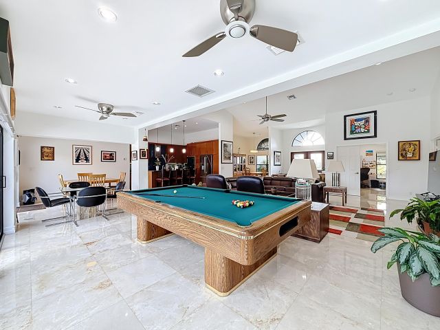 Продажа дома по адресу 11043 Boca Woods Lane - фото 6651787