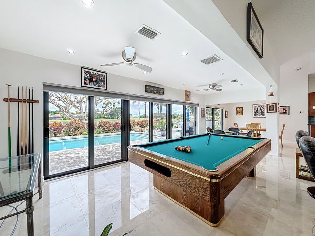 Продажа дома по адресу 11043 Boca Woods Lane - фото 6651788