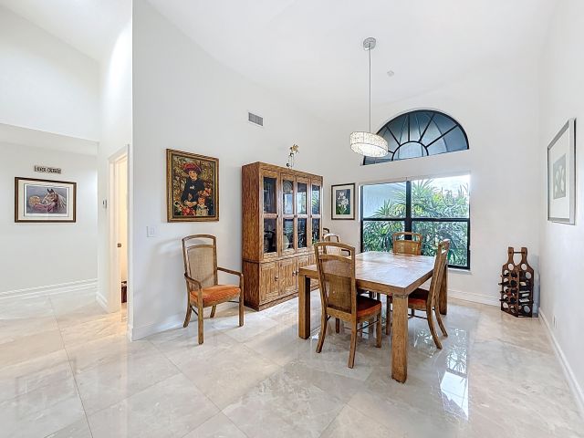 Продажа дома по адресу 11043 Boca Woods Lane - фото 6651794