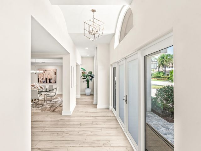 Дом в аренду по адресу 2367 Queen Palm Road - фото 6608808