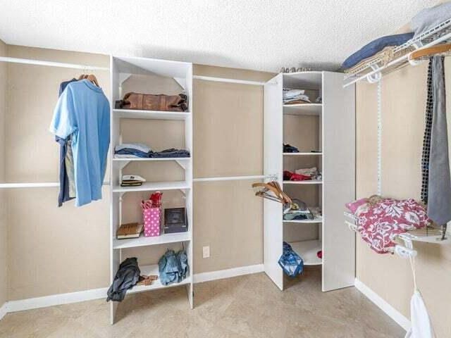 Дом в аренду по адресу 653 NW 10th Court - фото 6608828