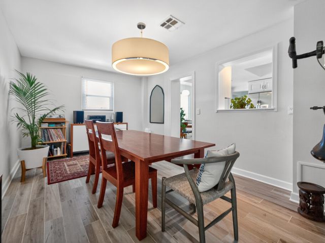 Продажа дома по адресу 217 E 23rd Street - фото 6622288