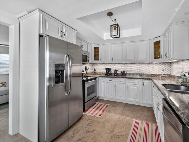 Продажа дома по адресу 217 E 23rd Street - фото 6622294