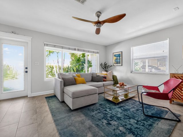 Продажа дома по адресу 217 E 23rd Street - фото 6622295