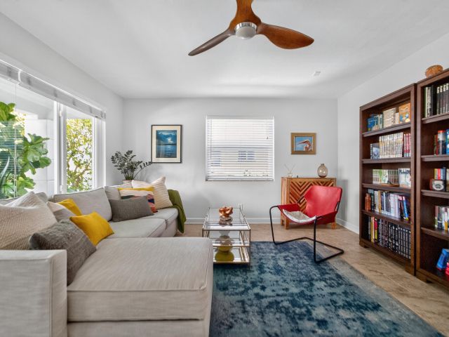 Продажа дома по адресу 217 E 23rd Street - фото 6622296