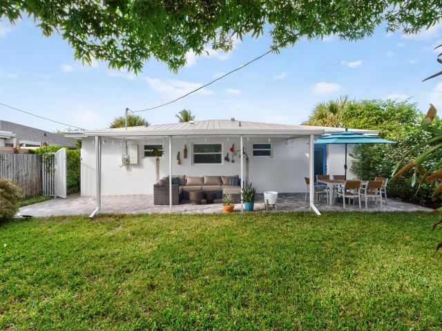 Продажа дома по адресу 217 E 23rd Street - фото 6622301