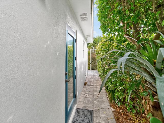 Продажа дома по адресу 217 E 23rd Street - фото 6622302