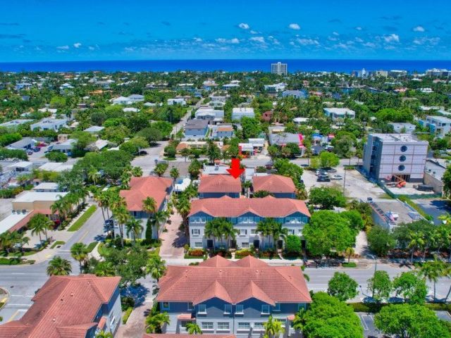 Дом в аренду по адресу 295 NE 5th Avenue 31 - фото 6608974
