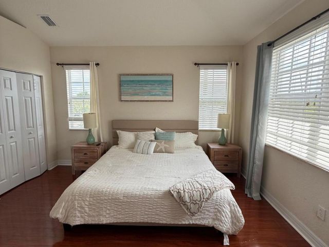 Дом в аренду по адресу 295 NE 5th Avenue 31 - фото 6608977