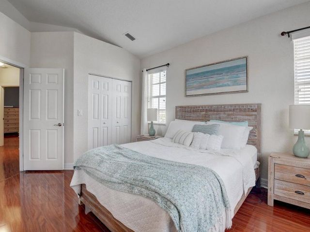 Дом в аренду по адресу 295 NE 5th Avenue 31 - фото 6608978