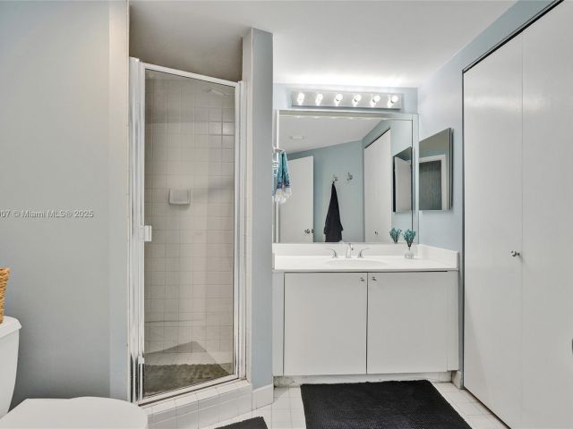 Продажа квартиры #1409 - фото 6608591