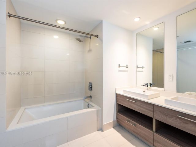 Продажа квартиры #1003 - фото 6609514