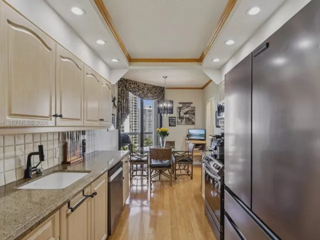 Продажа квартиры #1102 - фото 6639633