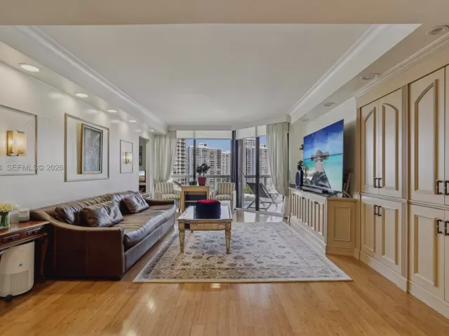 Продажа квартиры #1102 - фото 6639636