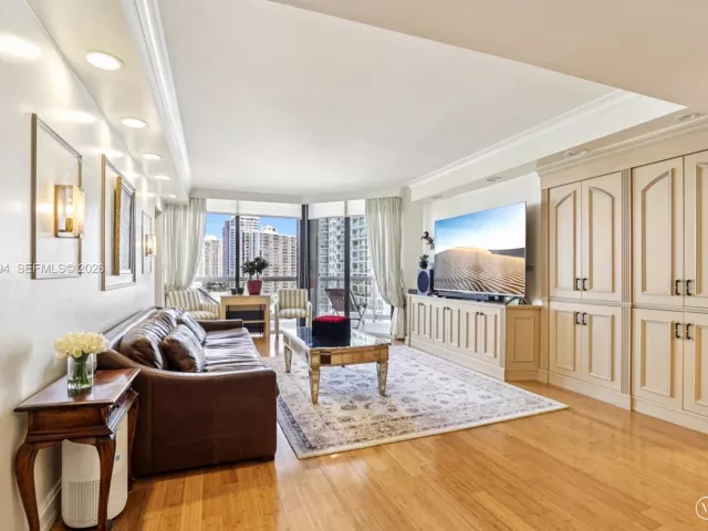 Продажа квартиры #1102 - фото 6639637