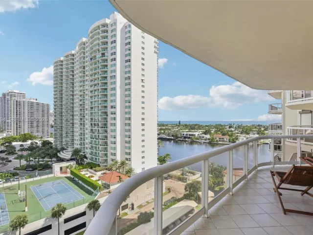 Продажа квартиры #1102 - фото 6639638