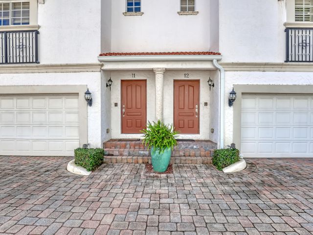 Дом в аренду по адресу 1950 Presidential Way 12 - фото 6612416